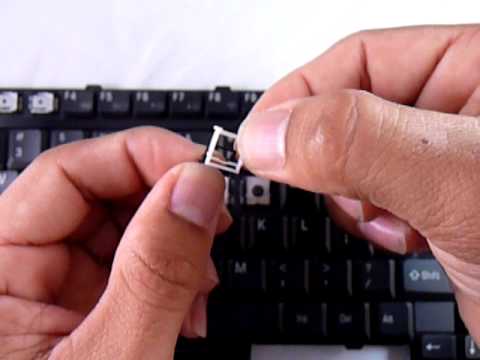 how to clean laptop keyboard