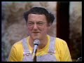 Coluche – Chanson canadienne