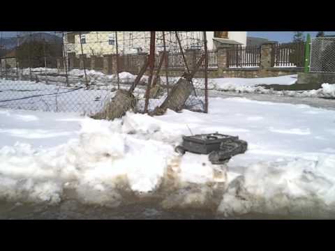 how to make a rc tracked vehicle