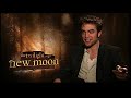 Chuck the Movieguy interviews Robert Pattinson for the movie New Moon from the Twilight Saga. Robert Pattinson strips for you! (well yes and no...) Spread the love, bookmark this video and tell your friends! Closed captioned for the hearing impaired and translated into all languages.