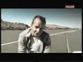 En el pintoresco viejo fuerte marroquí de Essaouira, famoso por su comida, arte y música, Barry descubre un remedio para todos los males. Se maravilla ante la maestría de un artesano de la madera, y lamenta el destino de los machos de la granja. ¿Qué tal una serenata de melodías sagradas mientras disfruta una comida a base de las presas capturadas en la mañana? Después está el increíble e inspirador trabajo de los llamados 