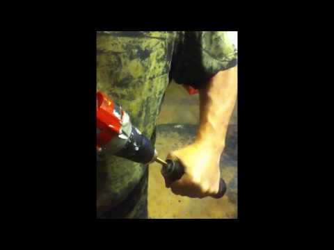 how to clean battery leak in camera