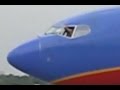 Cool Southwest Airlines Pilot Waving!