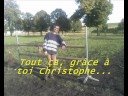 c'est en surmontant ses craintes et ses angoisses qu'on peux arriver dans la vie. ici, jenny surmonte ses angoisses de l'obstacle gr�ce � galaad de la ronde & christophe.