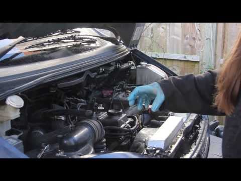 Removing and replacing the radiator on a Mitsubishi Delica L400