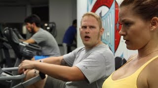 Etre une fille à la salle de sport