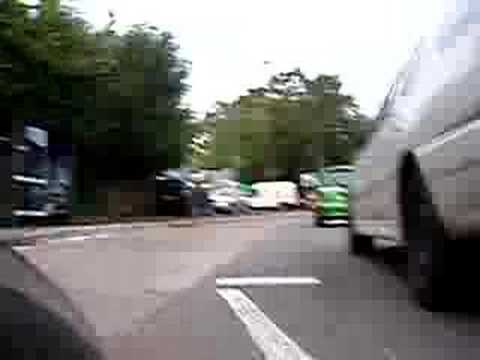 Brompton Cycle bike ride commute in ...