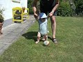 Baby 9 Monate wird fußballstar!!!!