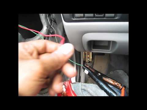 how to pull a fuse out of a car