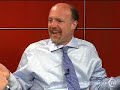 Jim Cramer Says Bet on Apple\ Jim Cramer Says Bet on Apple\