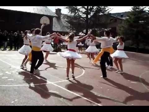 punts lliures a carrec del Grup Sardanista Montserrat.mp4 punts lliures a carrec del Grup Sardanista Montserrat.mp4