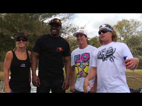 BMX BIKES TRICKS STUNTS CRASHES