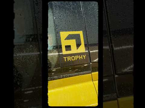 Siêu phẩm #DefenderTrophy cập bến ???? Độc bản #Deep_Sandglow_Yellow duy nhất ???????? #LimitedEdition