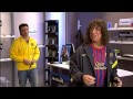 Crackòvia: Piqué, Cesc and Puyol want new cellphone [ENGLISH SUBTITLES]