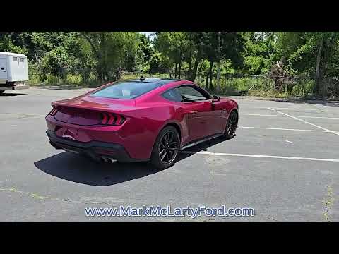 Used 2025 Magenta FORD GT FASTBACK image 1
