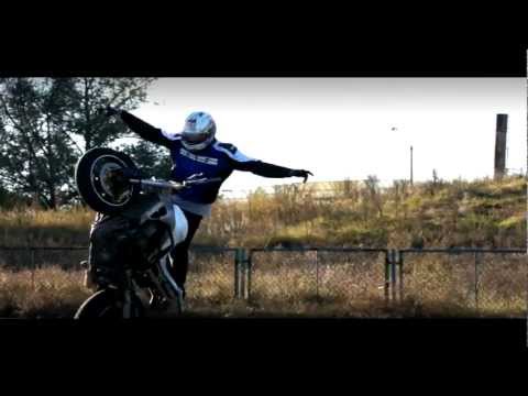 stunt - Official FanPage D-PRO STYLE: http://www.facebook.com/dprostyle PRO STUNT -- Jest to pełna wersja filmu, dostępna ZA DARMO na YouTube. Na filmie zobaczycie u...