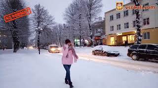 Новорічна ялинка 2019 останні штрихи