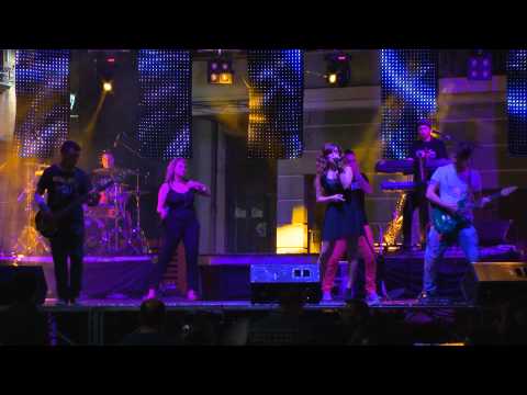 LA VIVA PROMOCION 2014