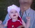 Sofi Ceylin Baba'ya sekil yapiyor