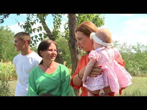 Cuplul prezidențial a donat o casă unei  familii cu mulți copii din raionul Florești