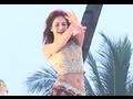 Katrina Kaif shows her Sheila moves to Rekha