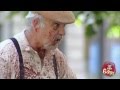 Hombres peleando por una mujer