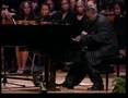 Robenson Altino Performs Only Left Handed
