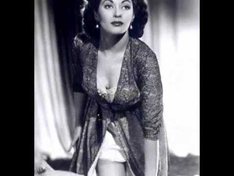 Yvonne De Carlo