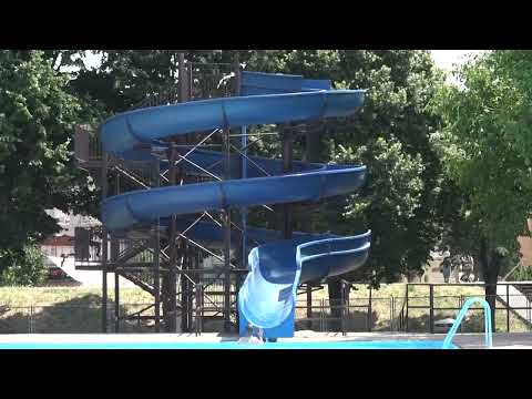 ДА ЛИ ТРЕБА БЕБЕ ВОДИТИ НА ГРАДСКИ БАЗЕН?