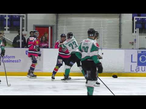 Kris Inglis vs Paul Swindlehurst EIHL fight 4-11-18