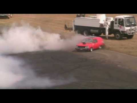 Holden Gemini Wagon @ Warrnambool Drags Burnout Competition
