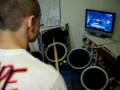 videos de Kid Sucks at Drumming at Rock Band: Part 18