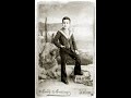 João Villaret :: O menino de sua Mãe :: Fernando Pessoa