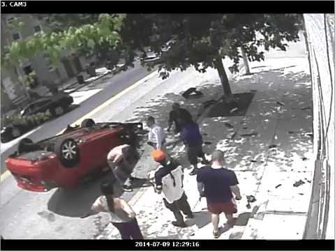 Joven drogado vuelca su coche tras chocarlo