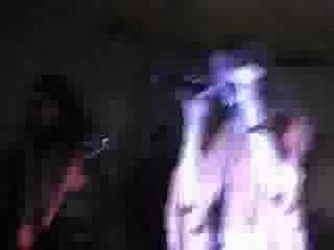 Noturna - Noturna tocando Evil Heart no Vamp Fest 2006.