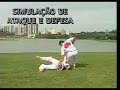 simulacion de ataque y defensa de capoeira