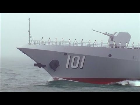 China: Gedenkfeier-Parade - neuer Lenkwaffenzerstör ...