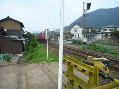 第一上町西側踏切で撮るキハ41-2002