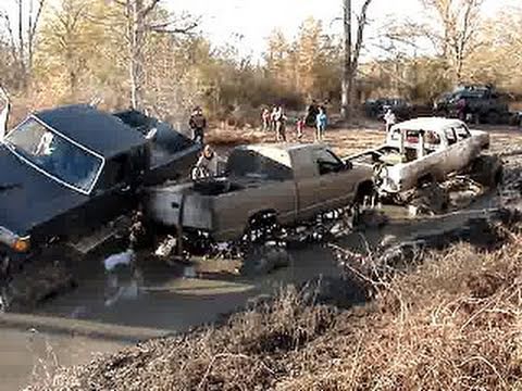 MUD TRUCKS TANGLED UP!! BIG BLOCK 4x4 CHEVY, GMC & FORD - STUCK MUDDIN!