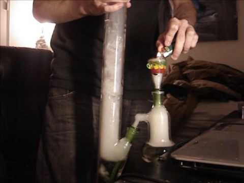 BONG - https://soundcloud.com/ivxx/iv-xx-funky-house-shoes-dec happy 4/20 !!!! 1 gram bowl of Master Kush. Music: Brown and Gammon - Ganja Smuggling / original tune...