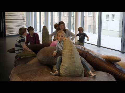 's Hertogenbosch - Opening van het Museumkwartier Den Bosch (combinatie van Stedelijk Museum 's-Hertogenbosch en Het Noordbrabants Museum) op vrijdag 24 mei 2013 door HKH Prins...