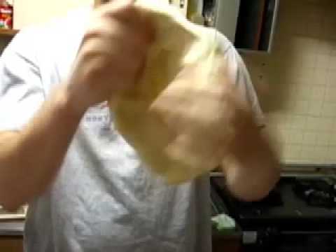 How to make pizza (02.02) How to make pizza (02.02)