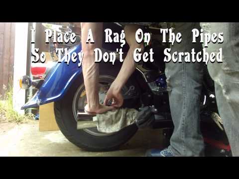How To Change / Remove Rear Tire On A Suzuki Intruder VL1500 and Boulevard C90