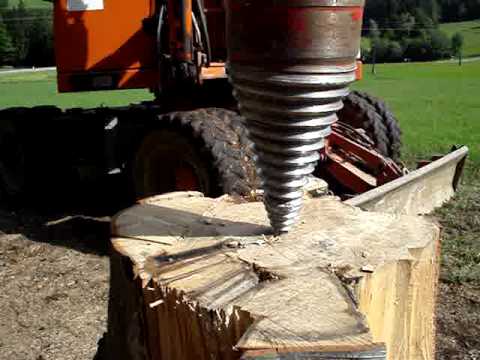 Kegelspalter / Langholzspalter / Holzspalten / Holzspalter / Drillkegel / Wood / Log / Splitter
