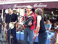 l'art � tatouille �tait au printival de p�zenas le 27 avril dernier, alain, roland et choupy nous ont fait le plaisir d'interpr�ter je suis un voyou, reprise de georges brassens en direct du caf� moli�re.