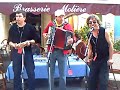 l'art � tatouille �tait au printival de p�zenas le 27 avril dernier, alain, roland et choupy nous ont fait le plaisir d'interpr�ter je suis un voyou, reprise de georges brassens en direct du caf� moli�re.