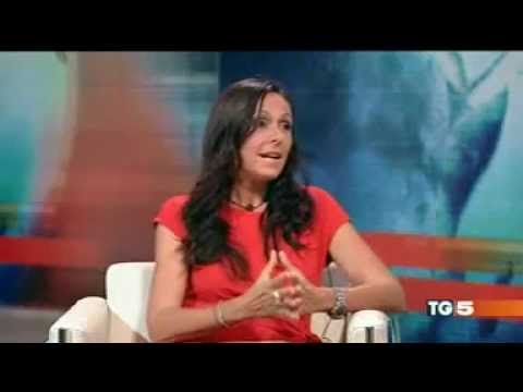 Lucia Giovannini ospite alla rubrica "La Lettura" di Canale 5