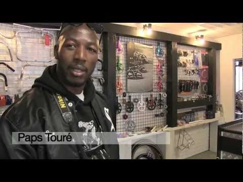 patah19 - Paps nous fait découvrir sa passion pour un vélo bien particulier, le pignon fixe appelé « fixie » dans une de ses boutiques préférée à Paris et à Belleville...