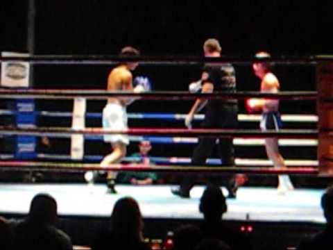 Hicham Moujtahid vs Youri deel 2 (16-05-2009 Hamme)