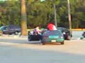 unos locos encima de un carro (bloom high school)